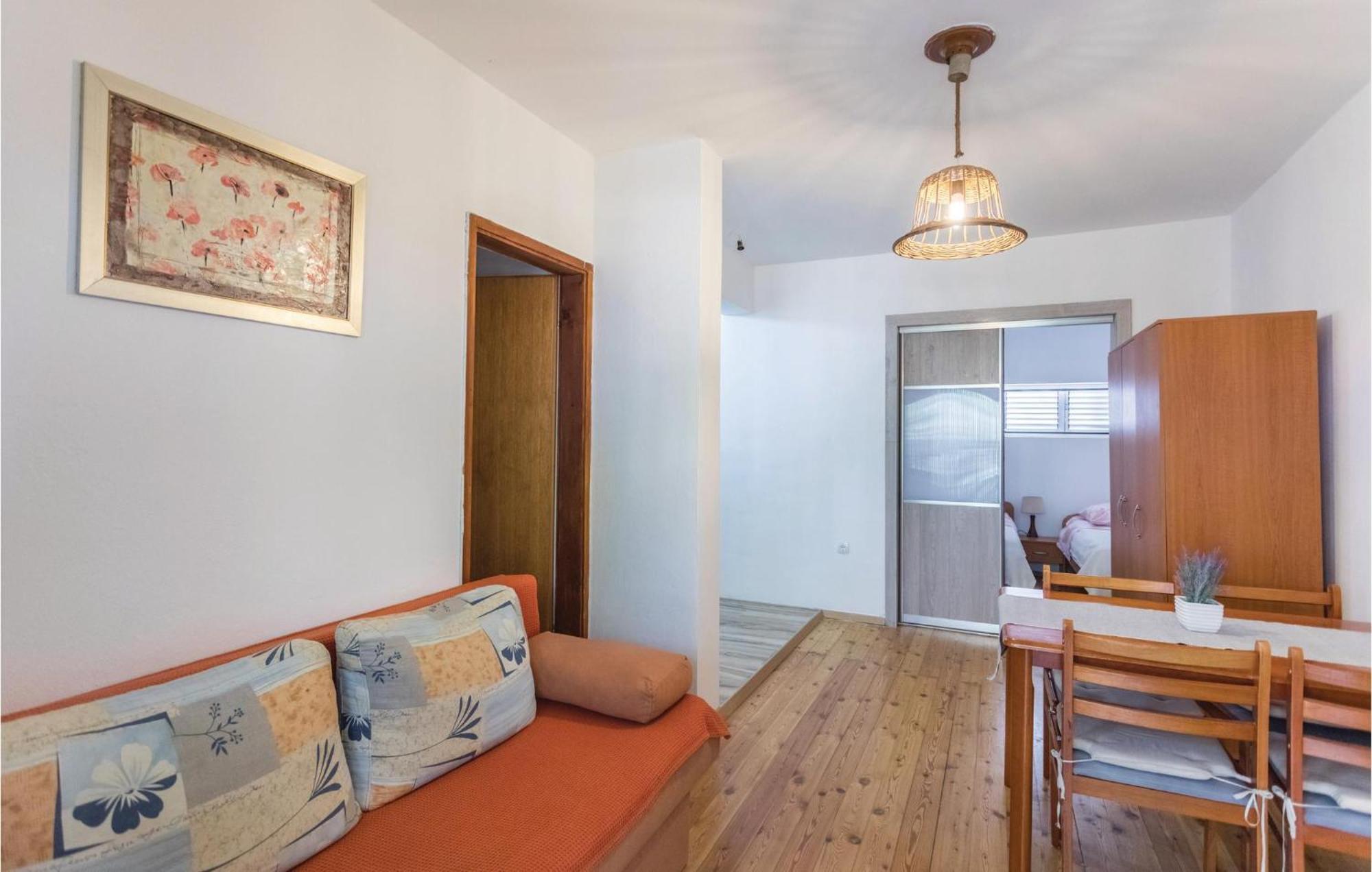 One-Bedroom Apartment in Klek Buitenkant foto